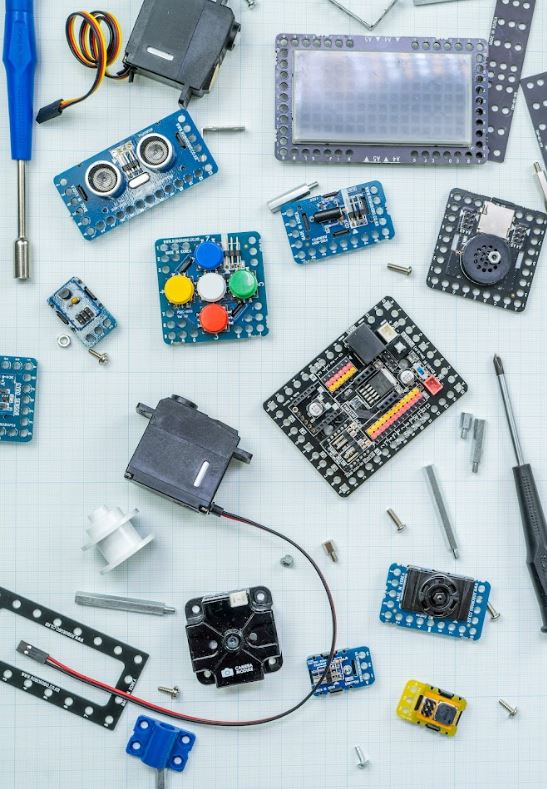 Расширенный робототехнический набор для углубленного изучения робототехники и подготовки к соревнованиям Robo kit DIYGO Расширенный робототехнический набор для углубленного изучения робототехники и подготовки к соревнованиям Robo kit DIYGO